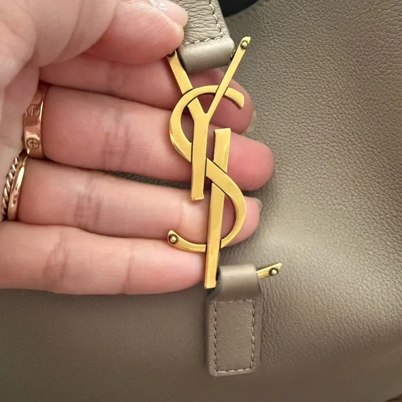 Yves Saint Laurent le 5 a 7 small hobo - Picture 4 of 11